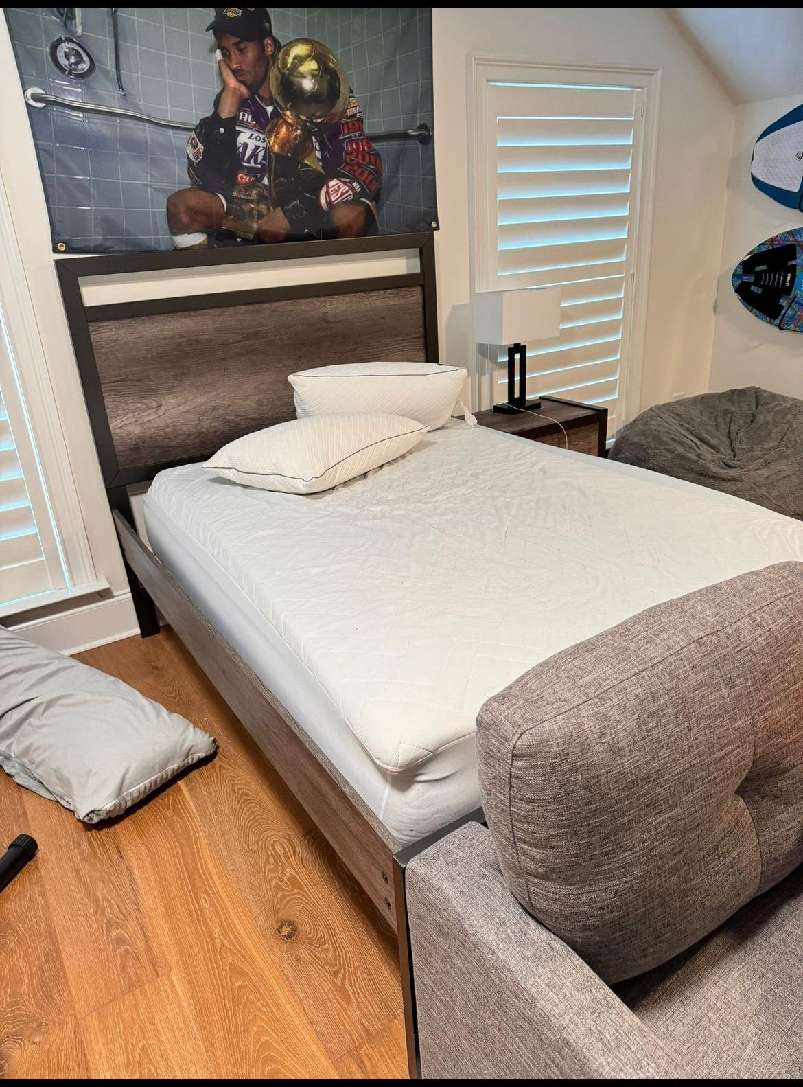 Guest Bedroom before cleaning